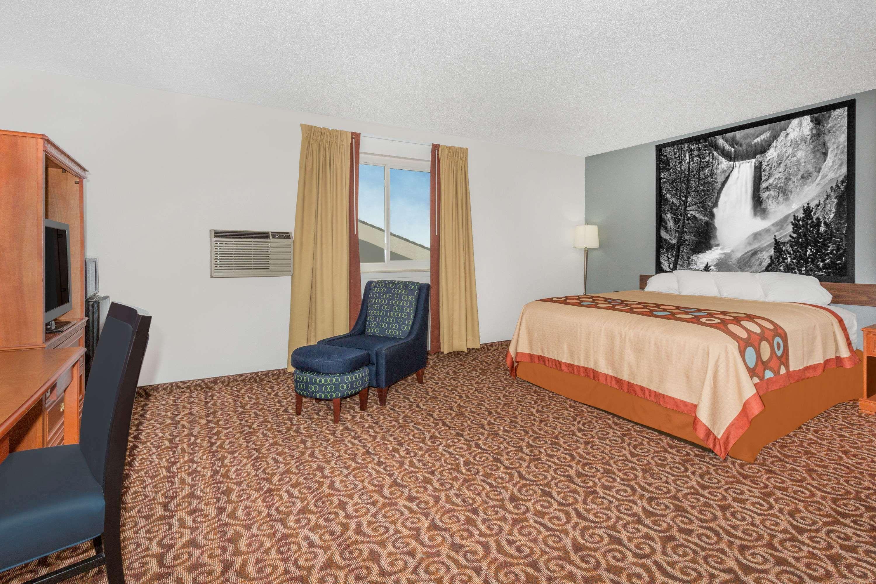 Hotel Super 8 By Wyndham Gillette Exterior foto