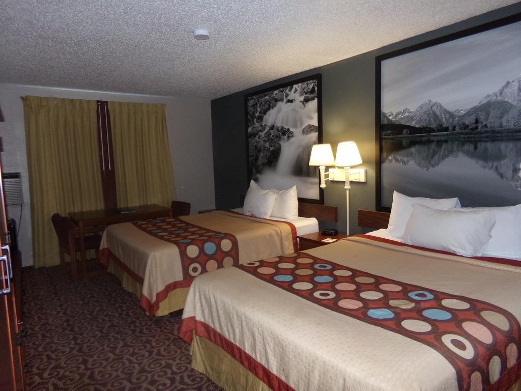 Hotel Super 8 By Wyndham Gillette Exterior foto