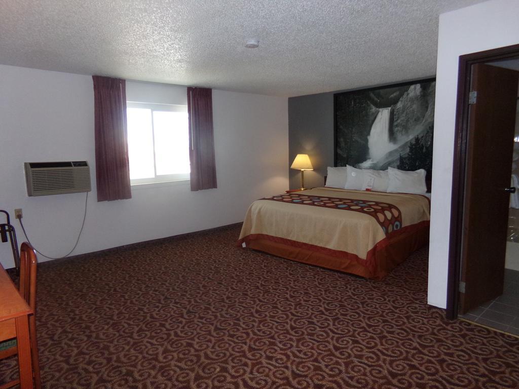Hotel Super 8 By Wyndham Gillette Exterior foto